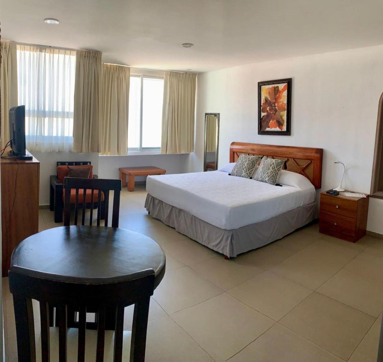 Banderas Suites Бусериас Экстерьер фото