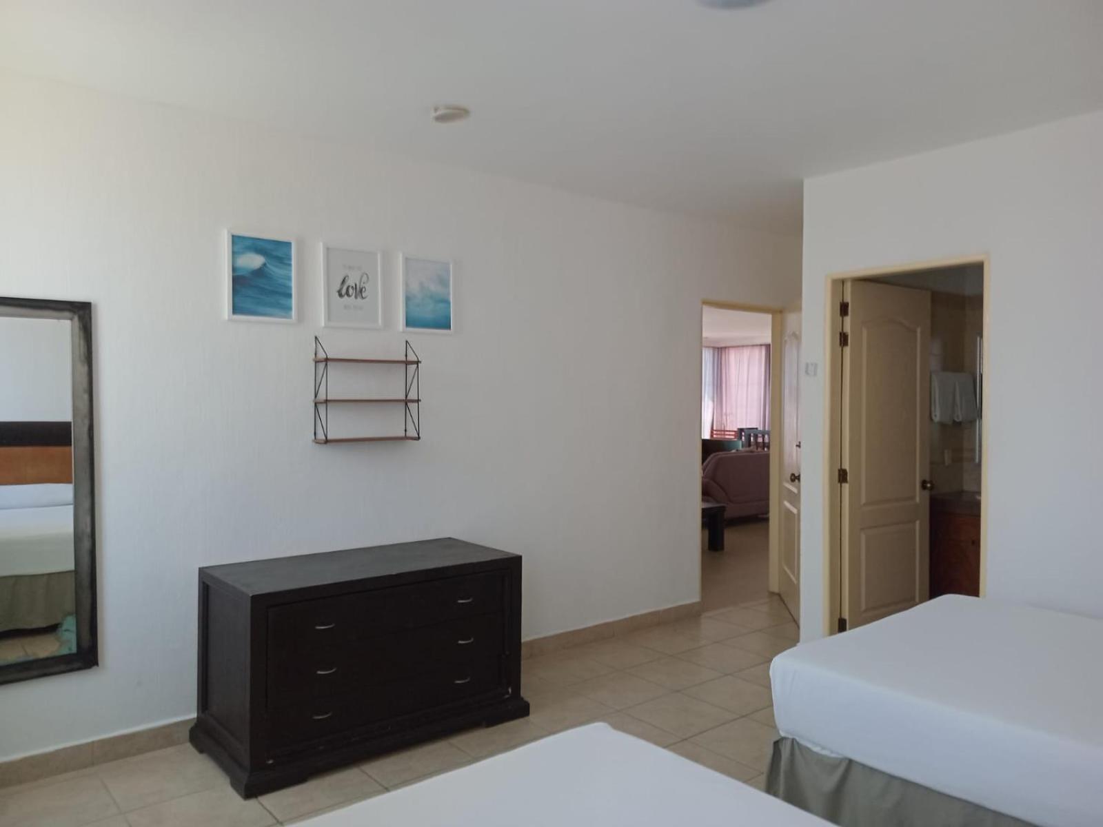 Banderas Suites Бусериас Экстерьер фото