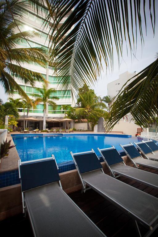 Banderas Suites Бусериас Экстерьер фото