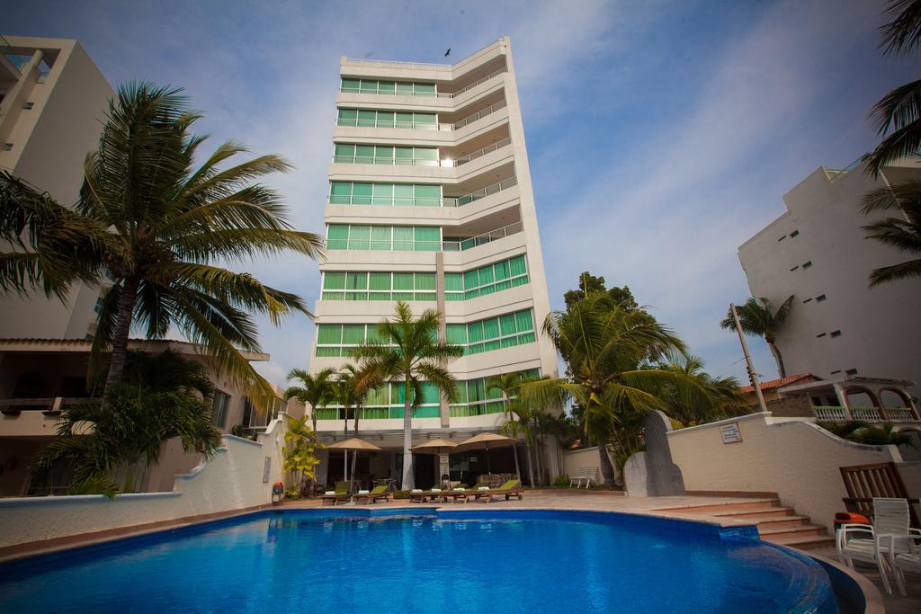 Banderas Suites Бусериас Экстерьер фото